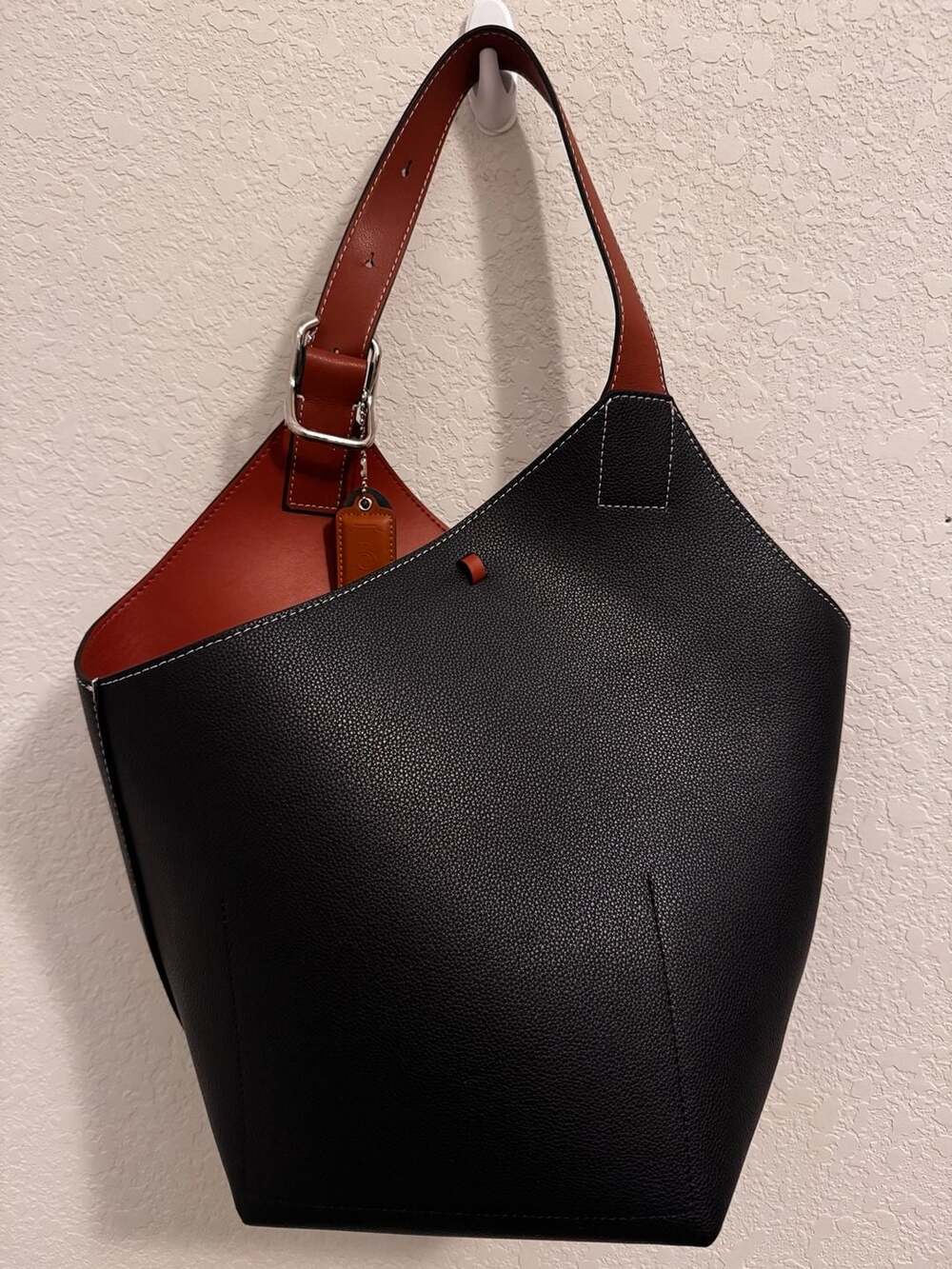 MDBM Maison De Beaute Marseille Cholet Leather Bucket Bag
